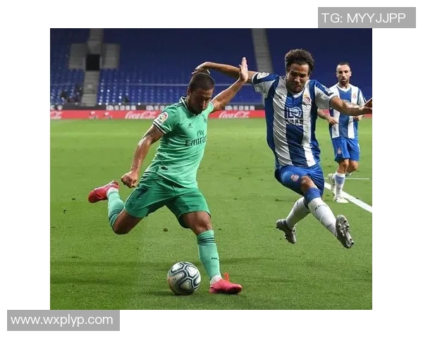 足球明星的训练秘笈揭秘如何通过科学训练提升竞技水平与个人技能