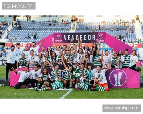 47岁国足天才依然闪耀绿茵场展现不凡技艺与拼搏精神